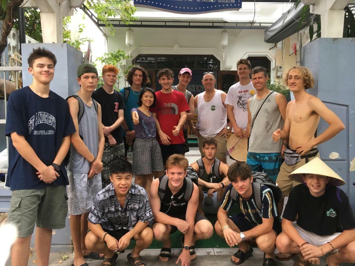 Shark Homestay Хуе Екстериор снимка